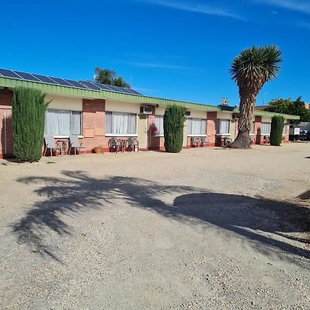 Corowa Motor Inn Bagian luar foto