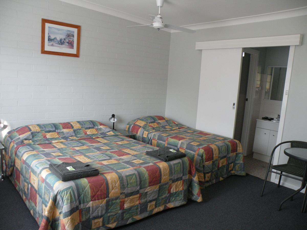 Corowa Motor Inn Bagian luar foto